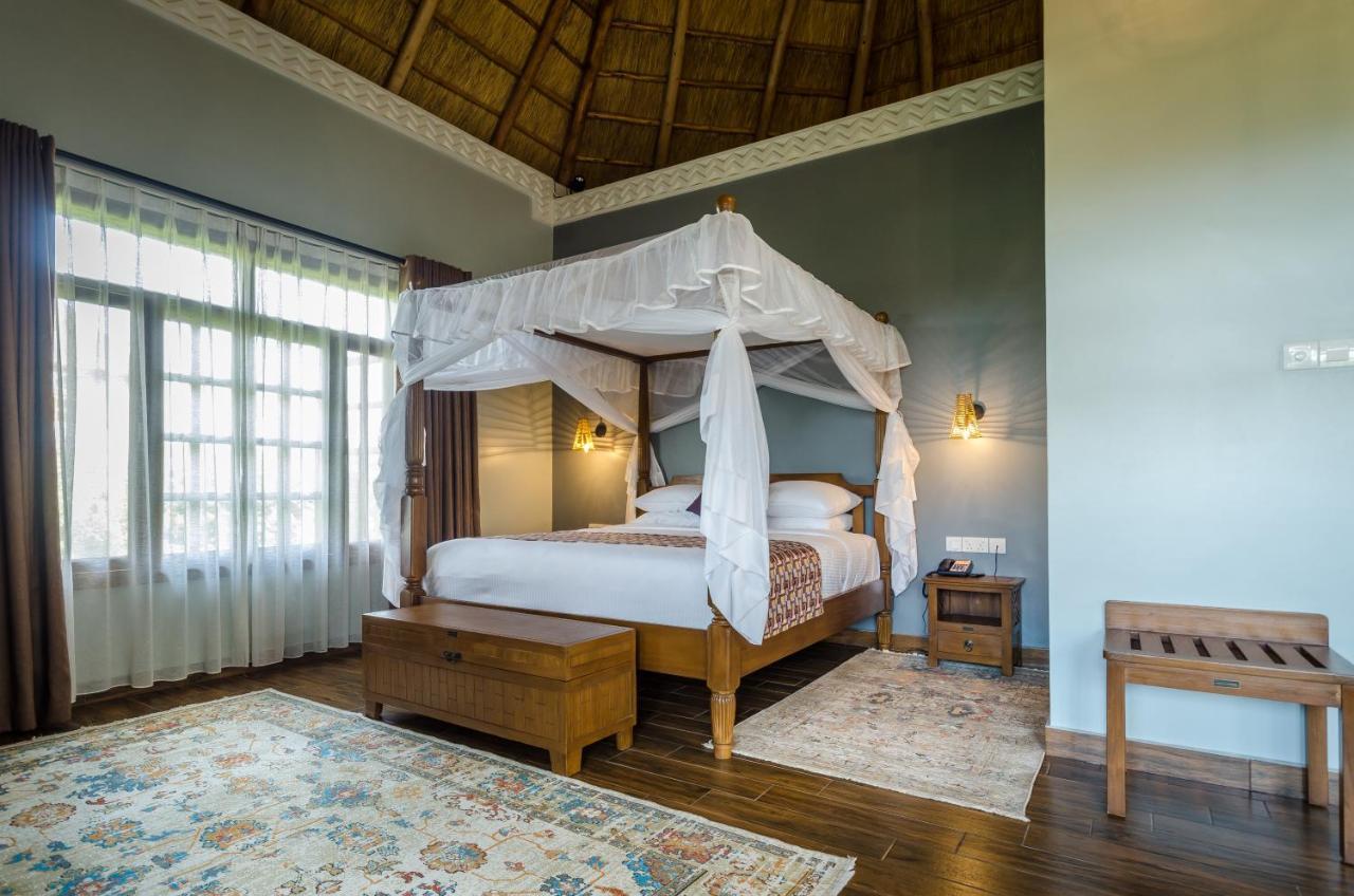 Emburara Farm Lodge Mbarara Exterior foto